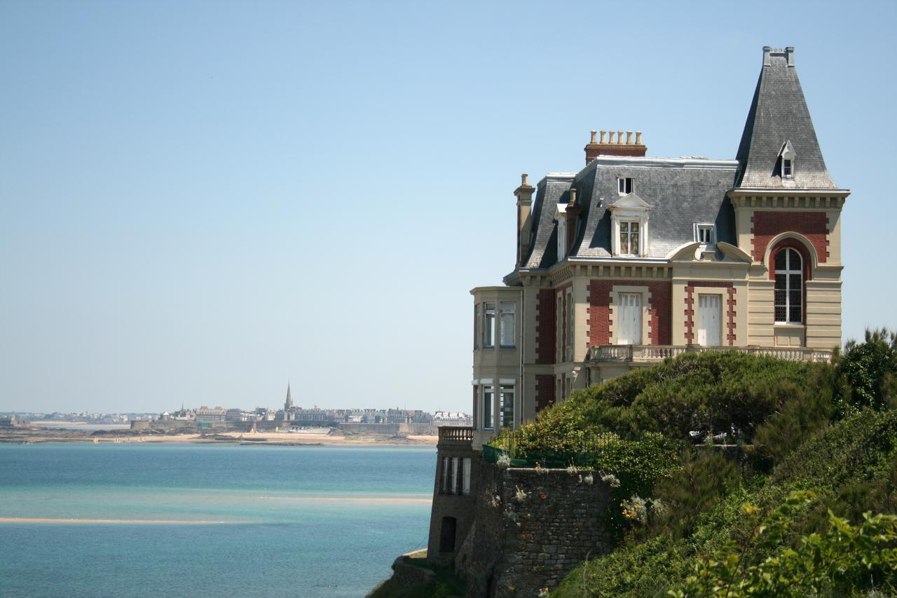 Chambres D'Hotes Le Clos D'Enhaut Dinard Eksteriør billede